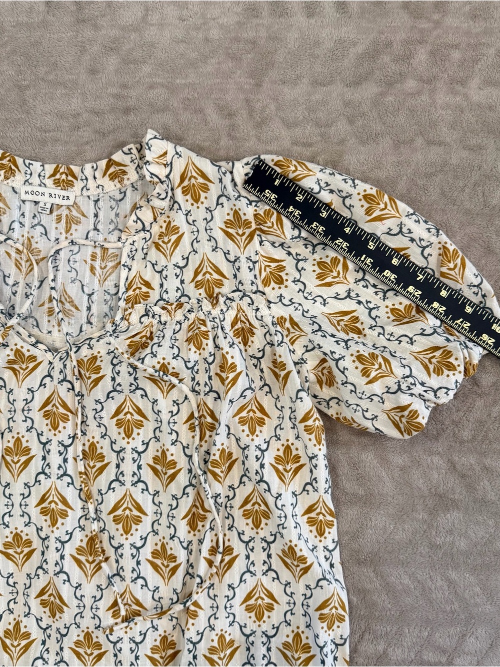 Moon River Mustard Yellow White Damask Print Tiered Short Sleeve Mini Dress Size - Picture 6 of 8